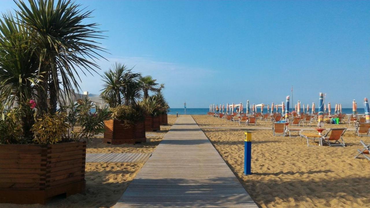 Appartamenti Alisei E Cristina Bibione Buitenkant foto